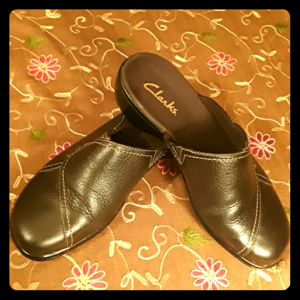 Clarks Brown Leather Mules/Clogs